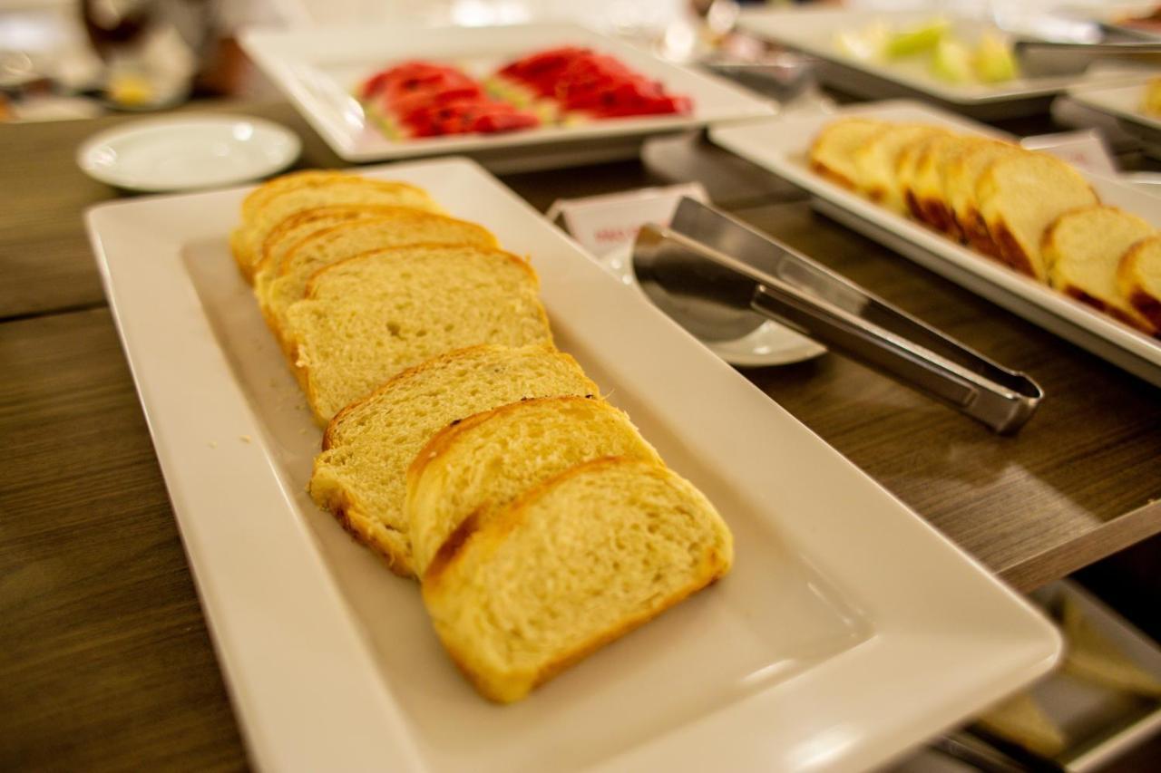 Ozaki'S Hotel Tailandia Ngoại thất bức ảnh